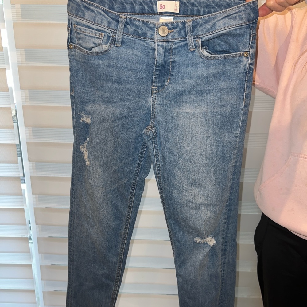 Girls Mid Wash Skinny Jeans.